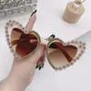 Lunettes de soleil Mosengkw à la mode coeur strass femmes personnalité perfom fête fleur diamant lunettes