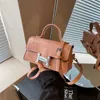 Populär 2023 Nytt modestenmönster Small Square Bag Nisch Handväska High-End One Sling Axel Crossbody Bag for Women