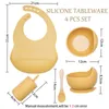 Tazze Piatti Utensili Personalizzabili Stoviglie in silicone per bambini Ciotola di aspirazione Tazza di paglia Bavaglino impermeabile 4 pezzi Materiale per uso alimentare 230724