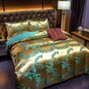 Conjuntos de cama de luxo Jacquard Set King Size Capa de edredon Cama Euro Quilts Single Double Home Têxtil Colcha de alta qualidade para adultos 230724