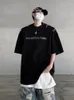 Męskie koszulki Koreańskie projektowanie na ramię High Street T-shirt ciężka metalowa klamra Y2K dla mężczyzn