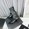 Top Design Winter Boots 2023 Fashion Fashion Women Vintage Decorative Leather Ctkend Clate Worm Warm Heart High High Heel Толкая подошва снежные носки Обувь 02-04