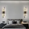Lampada da parete moderna e minimalista lunga camera da letto a LED da comodino in acrilico leggero in alluminio El scala corridoio sfondo Sconce