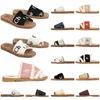 유명한 Desinger Sandals Womens 여자 슬리퍼 Fluffy 퍼지 모피 모피 겨울 실내 목재 슬리퍼 슬라이드 여자 검은 베이지 핑크 클로이 여름 코치 Sandels Sliders