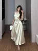 Vestidos casuais vintage francês sexy cintura aberta frente única vestido de cetim para mulheres 2023 decote redondo cor sólida casamento longo