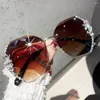선글라스 고급 빈티지 림없는 모조 다이아몬드 패션 렌즈 태양 여성 야외 해변 안경 그라디언트 여행 액세서리 h4z6