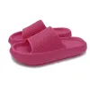 Chaussons à semelle épaisse pour femmes en été intérieur salle de bain douche couple sandales hommes augmentation de la hauteur Designer Rubber Slides