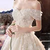 2023 Artı Beden Dantel Bir Çizgi Gelinlik İllüzyon Uzun Omuz Vintage Aplikler Kat Uzunluğu Büyük Balo Gown Gelin Gowns Robe De Mariee Tasarımcı Evlilik Elbiseleri