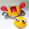 Mode lyxiga barns elektriska leksaker kan undkomma krabba ljudmusik glödande automatisk induktion klättra krabba visdom gåva leksaker