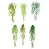 Decoratieve bloemen Faux Greenery Garland Kunstmatige hangende wijnstokachtergrond Nepbladeren Wijnstokken Lange klaverplant Bloemenarrangement voor muur