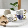 Becher 75 ml Mini handbemalte Espressotassen mit goldenem Griff Handgefertigte Keramik-Kreative Latte-Kaffee-Tee-Tassen Unregelmäßiges Heimtrinkgeschirr 230725