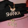 Hanger kettingen ijzige vlinder ketting met aangepaste naam plaat bling letters ketting gepersonaliseerde naam sieraden gepersonaliseerde geschenken voor haar J230725