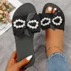 Slippers Nieuwe Outdoor Strand Schoenen Vrouwen Zomer Platte Platform Flip Flop Mode Handgemaakte Kralen Slippers Zwart Kristal Schoenen Vrouwelijke qt400 L230725