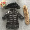 Down Coat Children's Clothing Down Jacket pojkar och flickor päls krage med lång tjock kappa 2-12 år gammal HKD230725