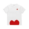 Cdgs Designer Mens Play Tshirt Designer Red Heart Commes Casual Femmes Chemises Des Badge Garcons Haute Quanlity Comme T Shirt Coton 9451