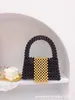 Liten grupp 2022 Ny produkt Black Gold Small Square Handväska, självgjorda pärlväska, handgjorda väskor 230725