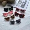Lunettes de soleil été accessoire fantaisie fête en plein air en forme de coeur rose cadre en plastique lunettes femmes hommes haute qualité lunettes UV400