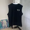 メンズTシャツY3印刷されたシグネチャークルーネックノースリーブベストTシャツと女性トレンドルーズスポーツフィットネストップ240513