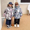 Piumino moda neonata vestiti con cappuccio bambino bambini addensare caldo cappotto lungo ragazzo inverno neve piumino HKD230725