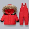 Daunenmantel Kinder Kinder Skianzug Mädchen Jungen Skianzug Zweiteiliger Schneeanzug Wintermantel Kapuzen-Pufferjacke + Schneelatzhose Skianzug-Outfit-Set HKD230725