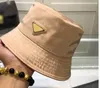Pra Hats Bucket Hat Casquette Designer Stars con la stessa gita casual Flat-top Cappelli a tesa piccola Triangolo moda uomo donna cappelli