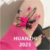 Alianças de Casamento HUANZHI Anel de Borboleta Rosa para Mulheres Meninas Personalidade Exagerada Y2k Design Criativo Punk Grande Joias Brilhantes Presentes 230724