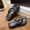 Dickbesohlte EVA-Hausschuhe für Damen, Sommermode, Gefühl von Cloud Soft, koreanische Plateau-Absätze, rutschfeste Flip-Flops, Sandale