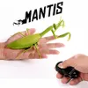 Zwierzęta elektryczne/RC Zwierzęta elektryczne na podczerwień zdalne sterowanie Symulować Mantis Kształt Prank zabawka Realistyczna mini Mantis RC PRANK Scary Trick Toy 230724