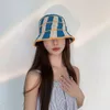 Geniş Memlu Şapkalar Kova Şapkaları Japon Y2K Çizgili Knaklı Kova Şapkası İlkbahar ve Yaz Deniz Korusu Tatili Anti-ultraviyole Güneşlik Koreli Kadın Şapkaları 230724