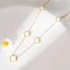 Collana in acciaio inossidabile di vendita calda con cinque fiori e quattro foglie di trifoglio impermeabile e resistente al sudore gioielli di fascia alta e non sbiaditi