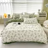 Conjunto de roupa de cama macia Conjunto de capa de edredon moda padrão de planta Têxtil para casa Lençol de cama tamanho queen King Size Capa de edredão Estojo Roupa de cama L230704