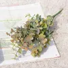 Dekorativa blommor konstgjorda plastväxter lämnar grön eukalyptus gren för trädgård vas hem jul bröllop vardagsrum dekor