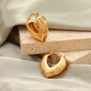 Designer européen et américain Boucles d'oreilles en cuivre métallique en forme de coeur Cadeaux de fête de mariage