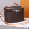 7a kvinnors toalettartiklar makeup kosmetisk fodral axelväska fin bb designer läder dubbel blixtlås överdimensionerad crossbody väska mode koppling 42265 24 cm l179