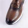 Nowe męskie retro skórzane buty skórzane Anglia Casual Single Buty Bullock Tide Buty męskie buty duże rozmiar Zapatos Sapat A26