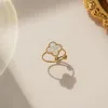 Дизайнерские ювелирные украшения Clover Ring Classic Diamond Butterfly Ring обручальные кольца женщины мужчина любовь кольцо золото серебристого хромированного сердечного кольца G237253C