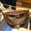 2023 Top słynny projektanci Bombag TABE TABY Cross Body Fashion Torka na piersi torby na ramię Brązowy luksusowy temperament Fanny Pakiet Bum Pakiet klatki piersiowej M43644 Crossbody Flower