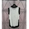 Designer di passerelle Summer Women Ricamo Canotte in maglia T-shirt larghe senza maniche Girocollo Casual Lady Tees Gilet