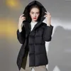 Piumini da donna Parka Piumini da donna 2022 Cappotto casual caldo ultraleggero invernale Giacca imbottita femminile con cintura Plus Size Parka con cappuccio soprabito HKD230725