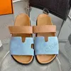 Slides Slides Women Chypre Sandals Leather Luxury Suede Naturel Mendesigner Slippers Summer Classic Beach مع Box NO450