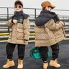 Down Coat Boys Winter Down Jacketrockar 2023 Nya vinterbarnskläder Designer Warm Children Jacket Fashion Tops Outwear With Hoodie HKD230725