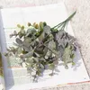 Dekorativa blommor konstgjorda plastväxter lämnar grön eukalyptus gren för trädgård vas hem jul bröllop vardagsrum dekor