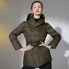 Piumini da donna Parka Piumini da donna 2022 Cappotto casual caldo ultraleggero invernale Giacca imbottita femminile con cintura Plus Size Parka con cappuccio soprabito HKD230725