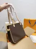 2023 Tassen Tote Women Shopping Classic Pattern Handtas Crossbody Simple en stijlvolle hoogwaardige lederen messenger -ontwerper Lady Wallet 1027