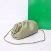 Berühmte Designer-Mini-Pouch-Crossbody-Designer-Taschen. Mini-Leder-Clutch mit Riemen, Designer-Geldbörsen, Umhängetaschen, Luxus-Handtaschen, Strandtasche, Damen-Cross-Body-Geldbörse