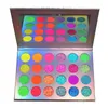 Ombre à paupières 24 couleurs Ombre à paupières lumineuse 24 couleurs Halloween Palette de maquillage pour les yeux au néon brille dans le noir Pâques et Halloween 230724