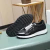 Mocassini da uomo di marca di lusso vestono scarpe casual da passeggio sportive sneakers con lacci in vera pelle