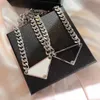 Luxe Kettingen Groothandel Ketting Mode voor Man Vrouw Omgekeerde Driehoek Letter Ontwerpers Sieraden Heren Dames Trendy Persoonlijkheid Sleutelbeen Ketting GXEZ