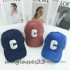 Модная вельветовая бейсбольная шапка Ladies Письмо C Snapback Hat Women Women Shopping Propemptable Casual Caps Hip Hop Hats 2023 Новый