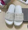 Designerslippers van het Franse merk Damessandalen Casual platte schoenen Strand lage hak Slippers Heren- en damesmode casual 2C kanaalmerkschoenen designerschoenen C